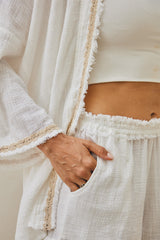 Verdant Kimono – Solid with Delicate Lace Touches